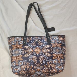 Coach Black and Orange Tote Bag with Elegant Design